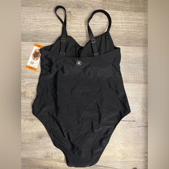 Hurley NWT Black One Piece Swimsuit Sleek Design, Women’s Sz XXL - Picture 7 of 13